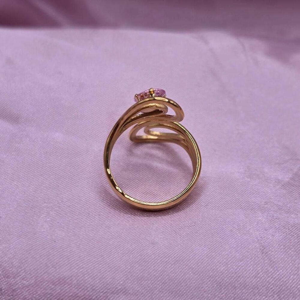 Women's Gold Jewelry - Picture 3 of 4